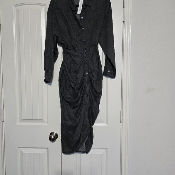 Dress - Picture 1 of 3